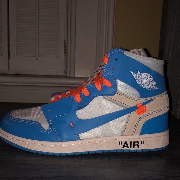 Off-White Jordan 1 UNC - Picture 2 of 16
